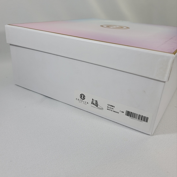 Cecelia New York Gemma Wedge Booties Sz 7.5 M - Picture 15 of 16